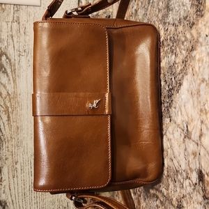 Ashwood Genuine Leather Crossbody Shoulder Bag